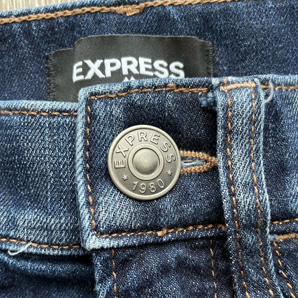 Express 00 Shortie super high rise denim shorts - Picture 3 of 4